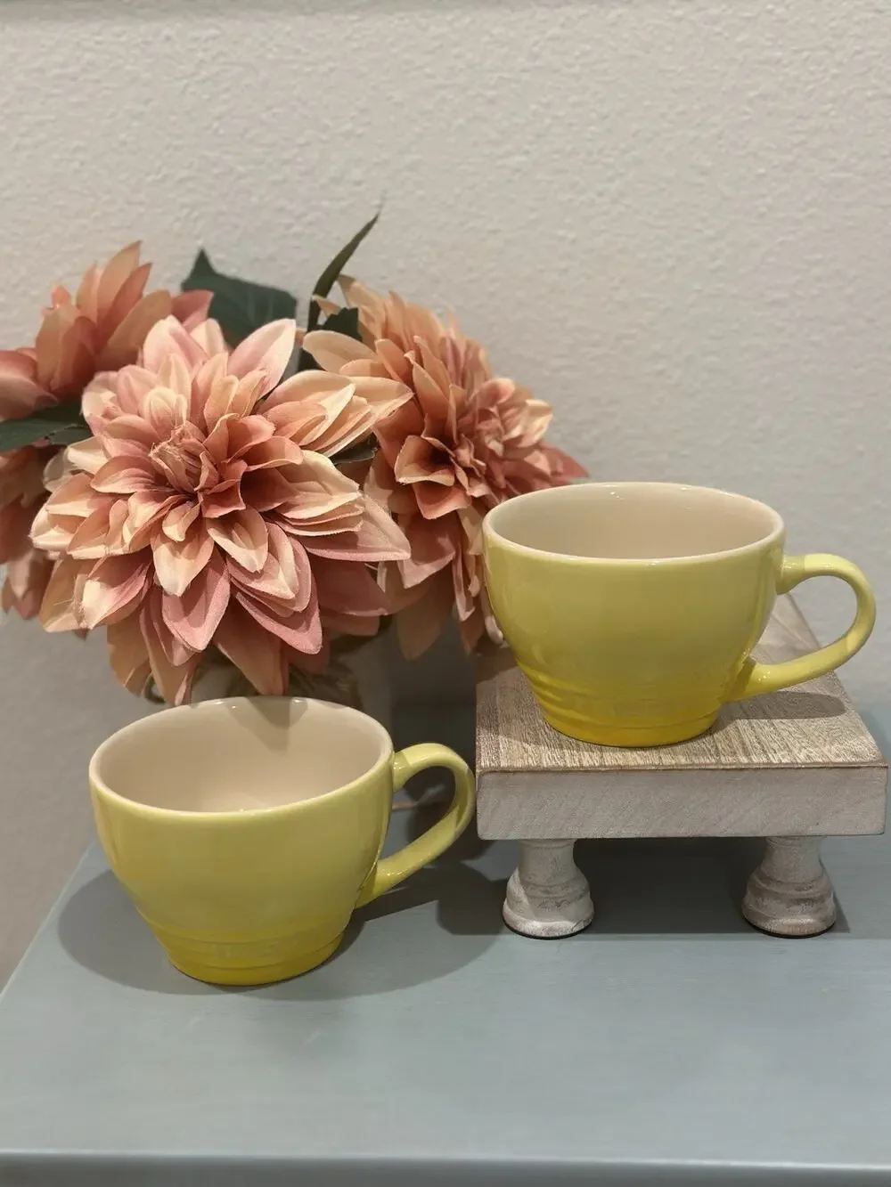Le Creuset Stoneware Giant Cappuccino Cups Coffee Mugs Set of 2 ~ SOLEIL Yellow